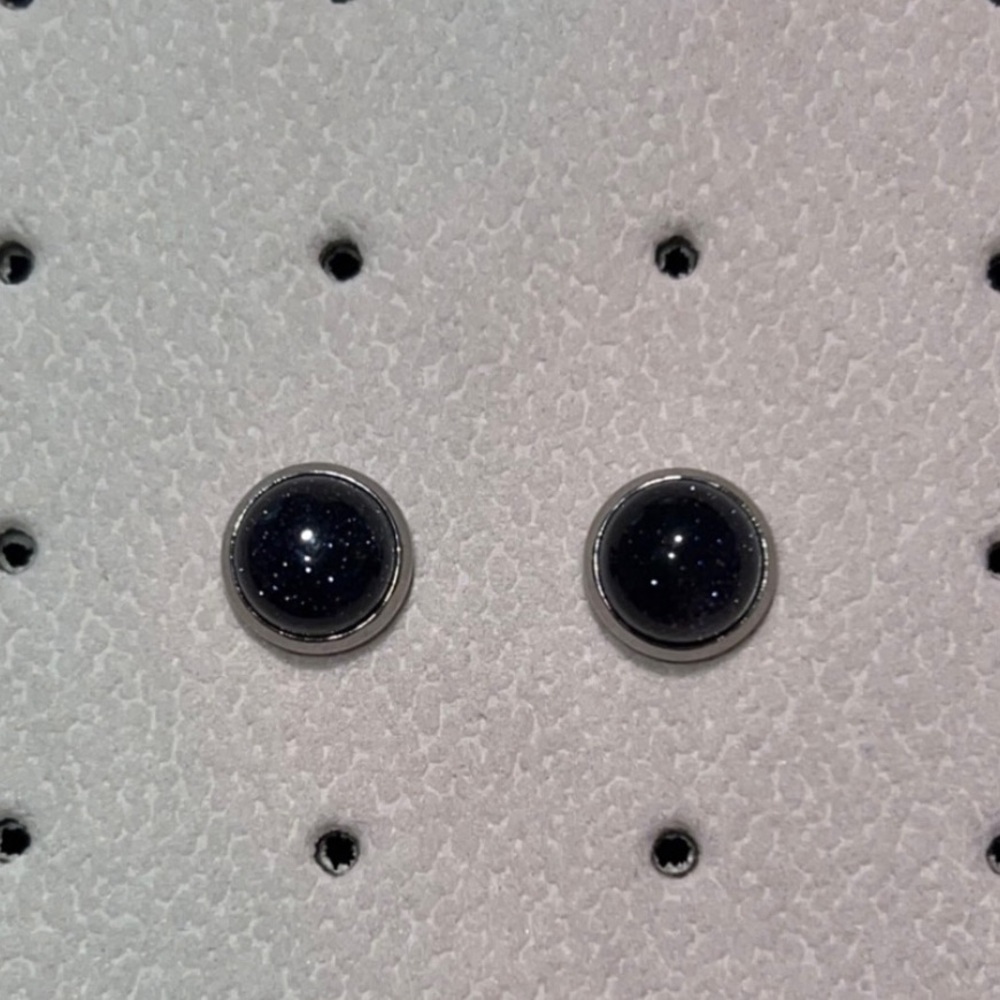 Handmade studs. Assorted stone types - Picture 5 of 8